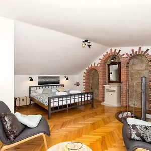 Old Apartamento