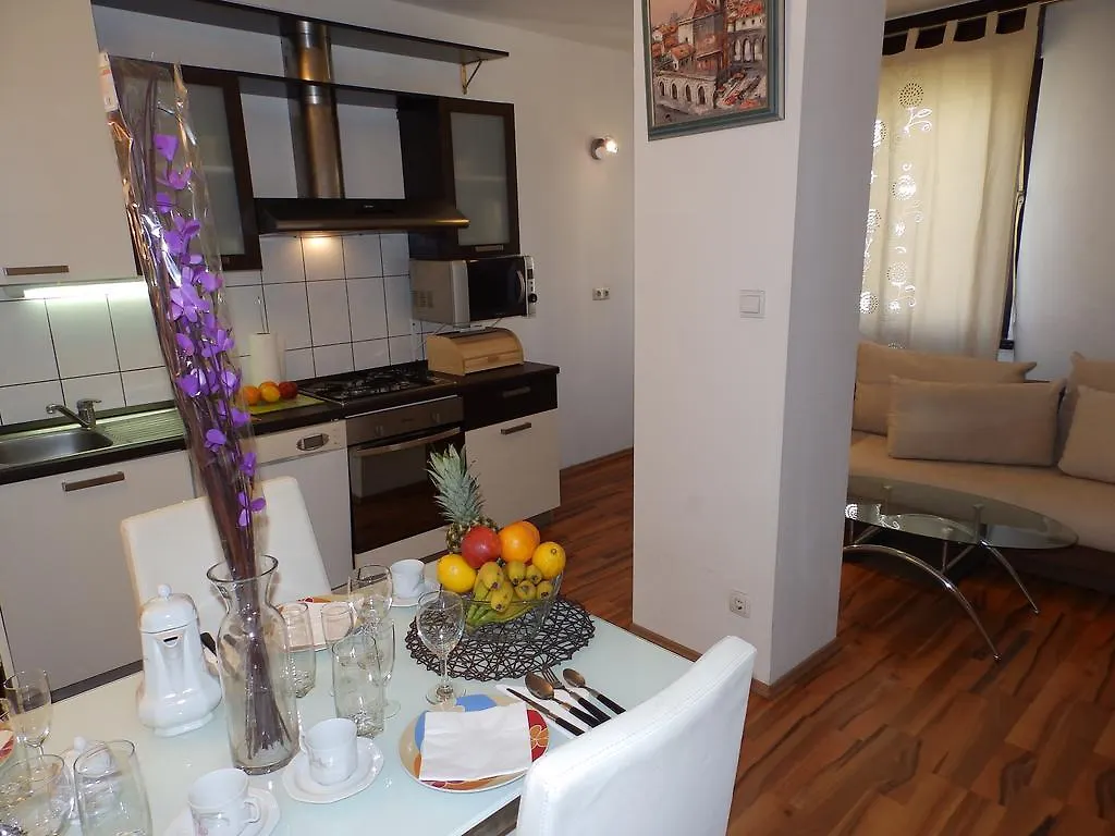 Apartment Davor Split 0*,  Croacia